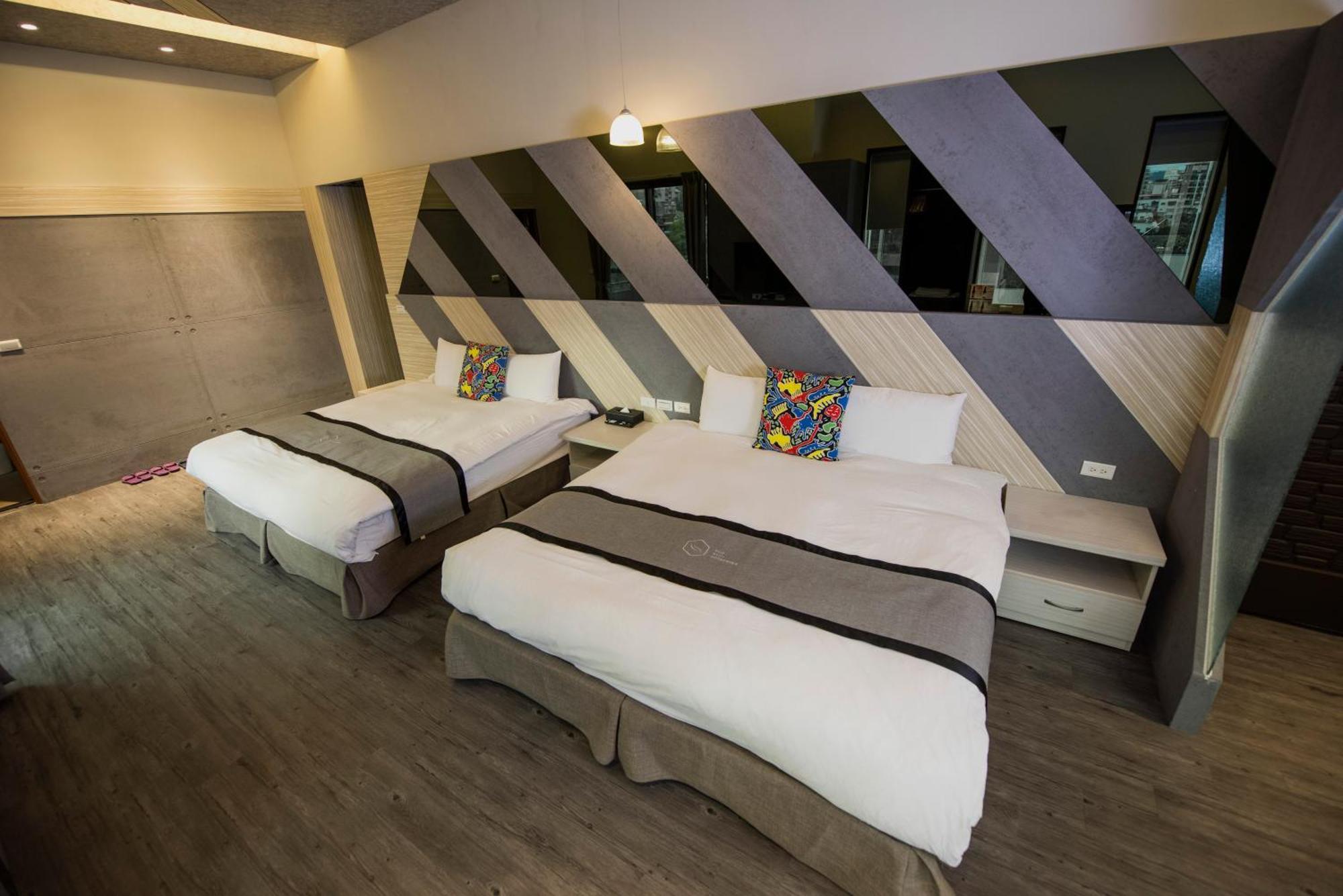 ג'יאושי Ruo Shui Hotspring Hotel מראה חיצוני תמונה