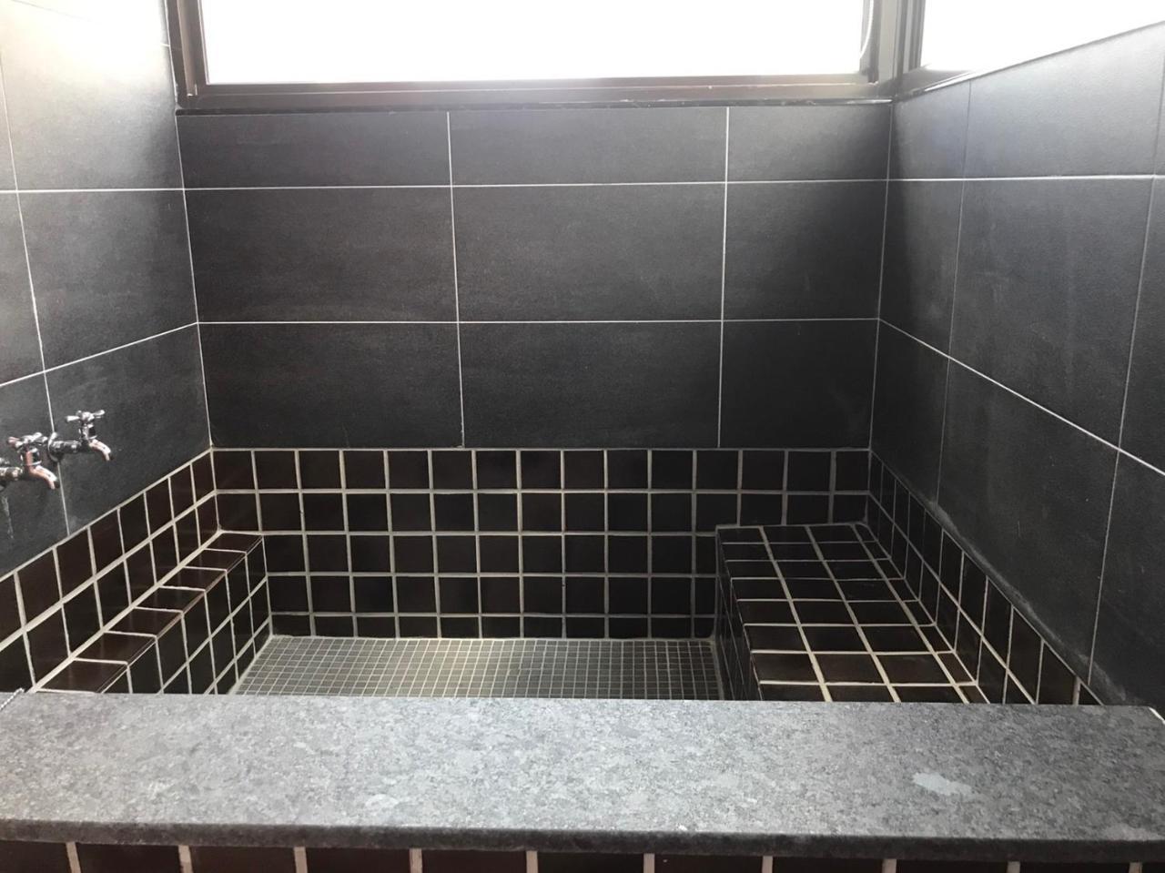 ג'יאושי Ruo Shui Hotspring Hotel מראה חיצוני תמונה