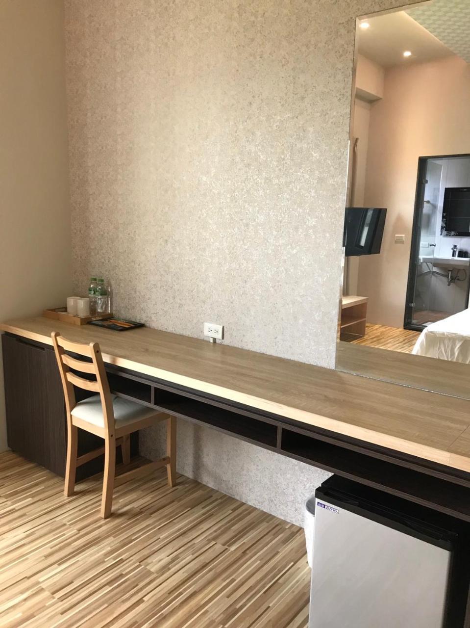 ג'יאושי Ruo Shui Hotspring Hotel מראה חיצוני תמונה