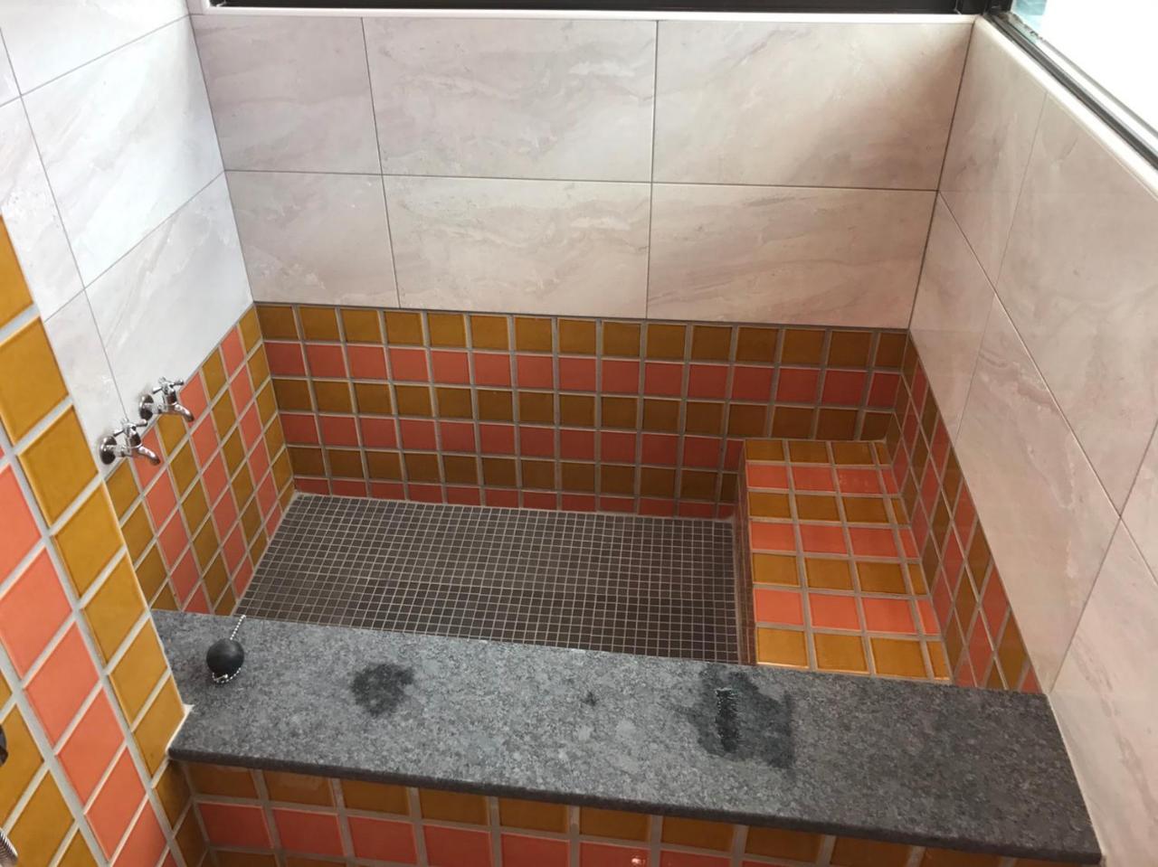 ג'יאושי Ruo Shui Hotspring Hotel מראה חיצוני תמונה